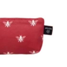 Με κάθε αγορά από τη σειρά Beevine Elixir, ΔΩΡΟ συλλεκτικό mini pou... Με κάθε αγορά από τη σειρά Beevine Elixir, ΔΩΡΟ συλλεκτικό mini pou...