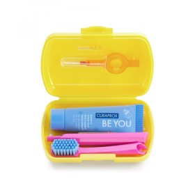 Curaprox Be You Travel Set Yellow Πακέτο Στοματικής Υγιεινής Ταξιδίου Χρώμα Κίτρινο, 5 Τμχ