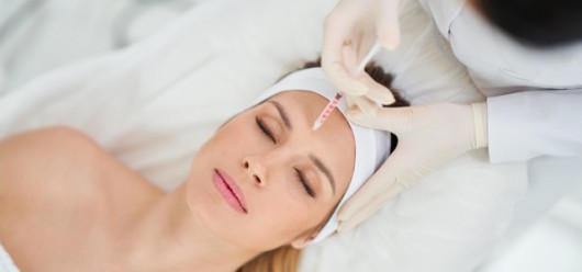 Botox: Όλα όσα πρέπει να γνωρίζουμε πριν και μετά την εφαρμογή του - Featured Image