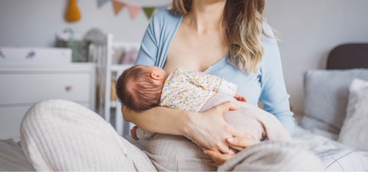 Μητρικός Θηλασμός: Οι αλήθειες που πρέπει να γνωρίζουν οι νέες μαμάδες - Featured Image